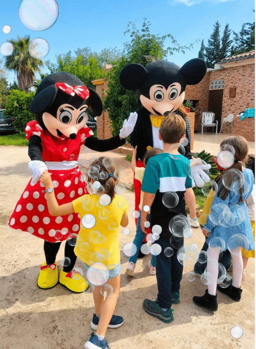 Animación infantil en una fiesta familar en Mallorca